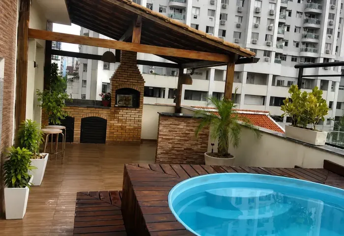 Apartamento para venda possui 230 metros quadrados com 5 quartos