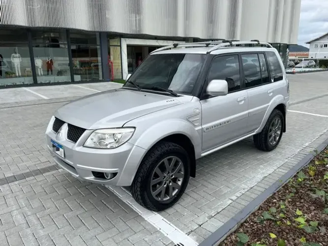 Mitsubishi Pajero TR4 2.0/ 2.0 Flex 16V 4X4 Aut. 2010