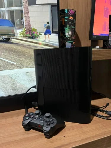 PLAYSTATION 3 SUPER SLIM