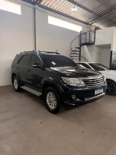 Toyota Hilux SW4 SR 4X2 2.7/ 2.7 Flex 16V Aut. 2012