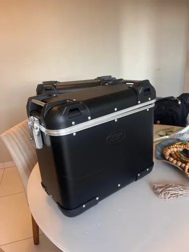 Baús Laterais scam aluminium semi novo.