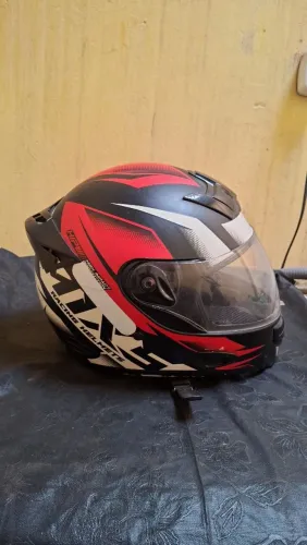 Capacete fechado