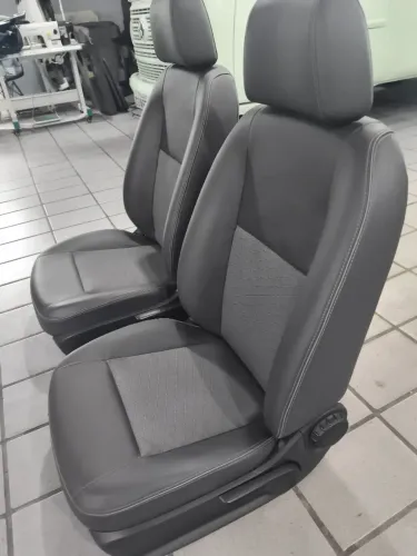 Par bancos individuais Sprinter motorhome van