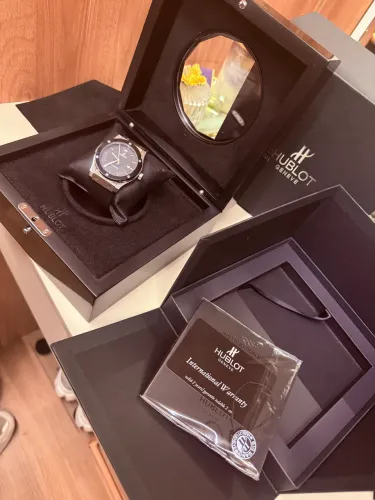 Hublot Classic Fusion Automático - Swiss Made