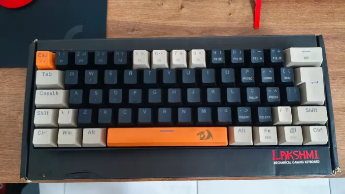 TECLADO REDRAGON LAKSHMI