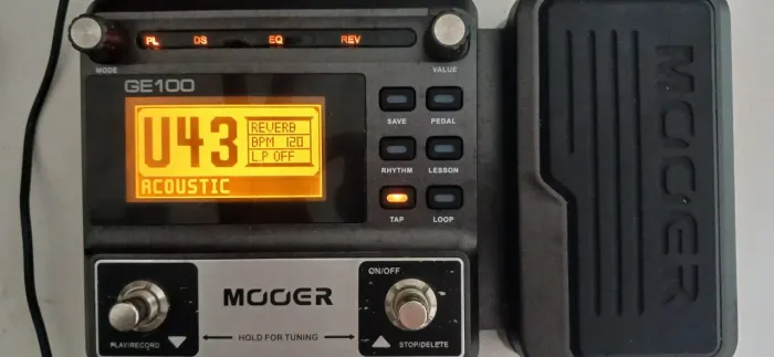 Pedaleira Mooer GE100