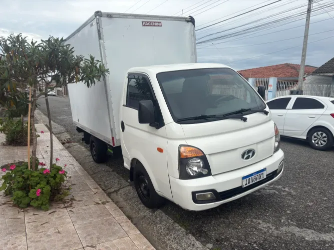 Hyundai HR 2014