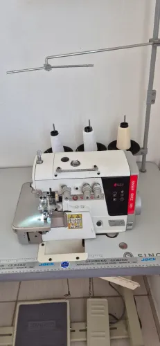 Máquina de costura SINGER overlock/overloque