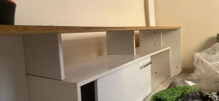 Rack com porta de correr usado