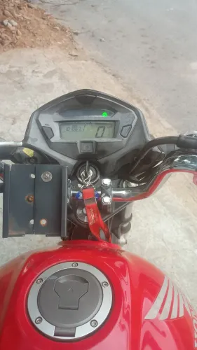 Fan 125 2018 vermelha