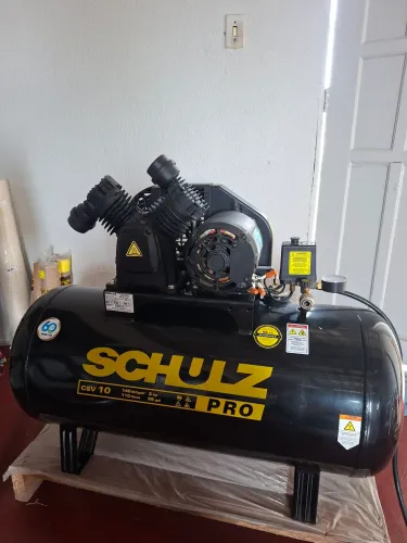 Compressor de ar 110 litros schuz