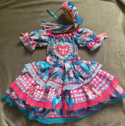 Vestido junino Stitch
