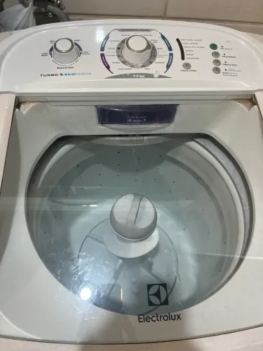 Máquina de lavar roupas