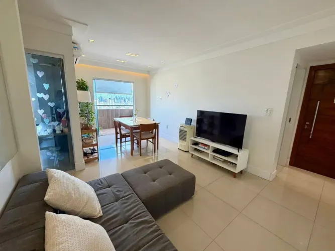 GR VENDE ED. PORTO ALEGRE - 98M2 - 3/1 SUITE - 1 VAGA DE GARAGEM - LOCALIZADO NO MARCO -OP