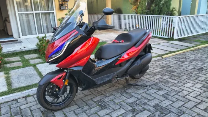Moto Scooter Zontes 350E, 2026, novíssima, 6000 km, estudo troca