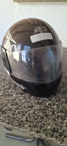 Capacete