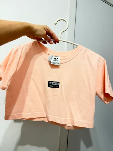 Blusa adidas 40,00 P