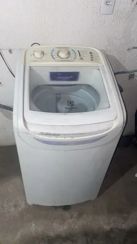 VENDO MÁQUINA DE LAVAR ELECTROLUX 8KG FUNCIONANDO PERFEITAMENTE