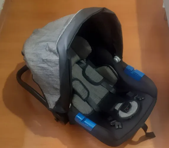 Bebê conforto burigotto