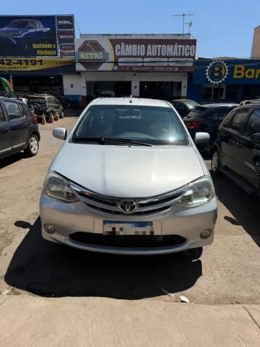 Toyota Etios XLS Sedan 1.5 Flex 16V 4P Mec. 2013