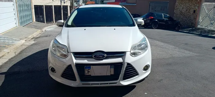 Ford Focus 2.0 16v/se/se Plus Flex 5P Aut. 2014