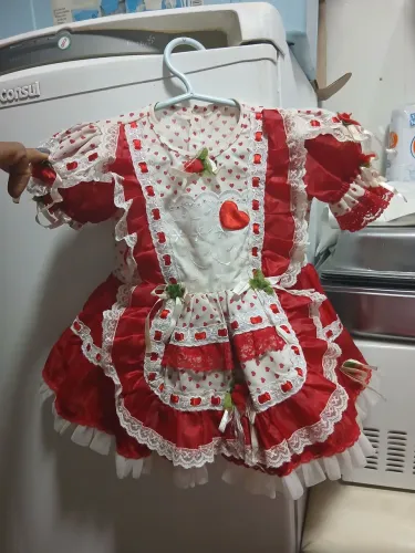 Vendo vestido de caipira e blusa