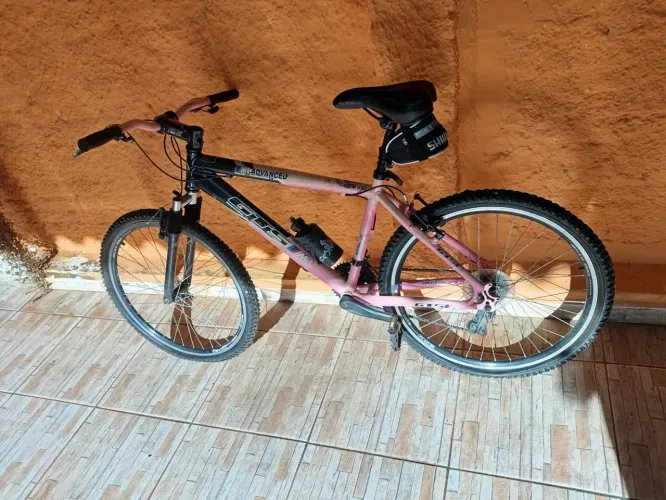 Bicicleta GTS 21 marchas, aro 18
