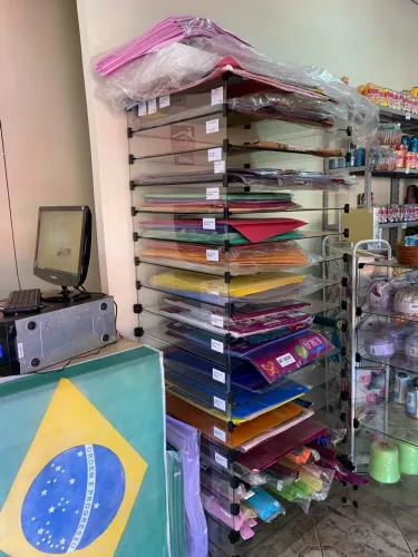 VENDO PAPELARIA COMPLETA E MONTADA - EXCELENTE LOCALIZAÇÃO EM GOIÂNI