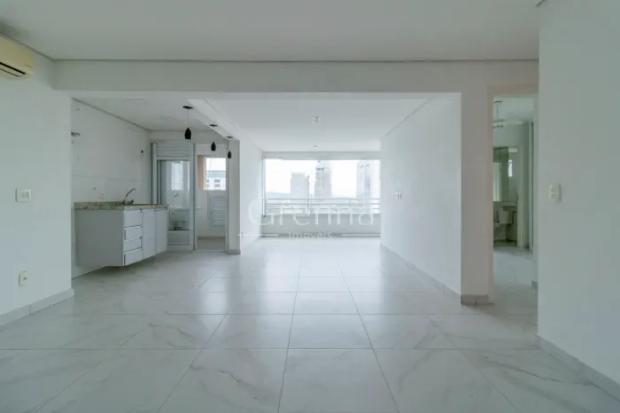 Apartamento à venda com 70m², Pinheiros - SP.