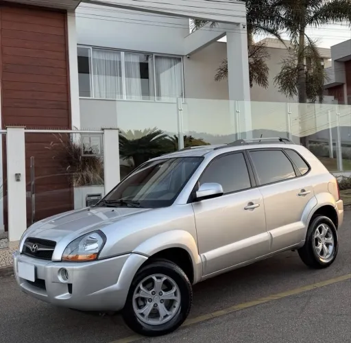 Hyundai Tucson 2.0 16V Aut. 2010