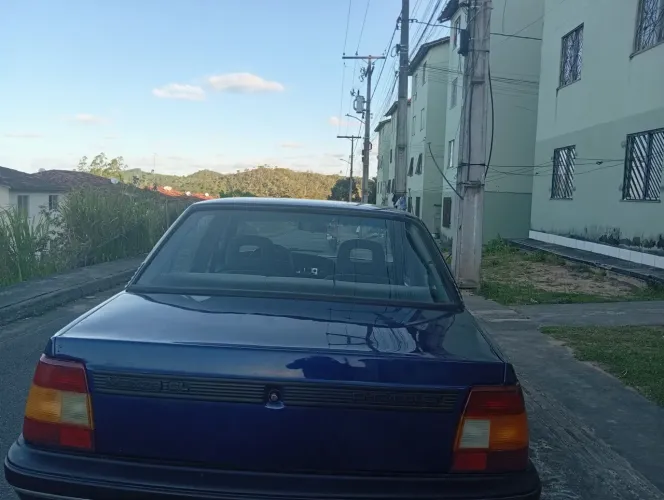 Chevrolet Monza GL 1.8 Efi/ SL/ L/ 650/barc. 2e4p (álcool) 1995