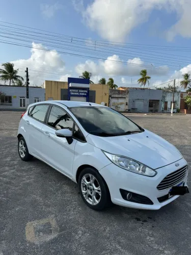 Ford Fiesta 1.6 16V Flex Aut. 5P 2014