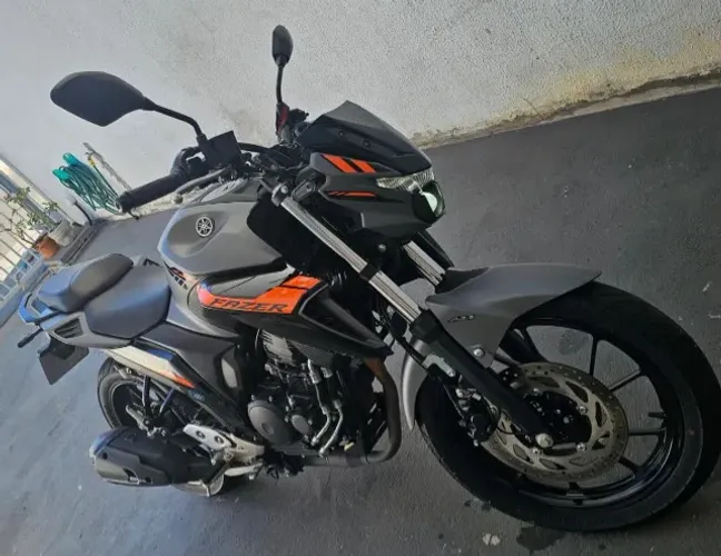 Yamaha FZ25 Fazer Connected 2025/2025 Flex
