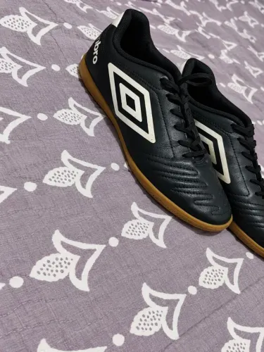 Chuteira SEMINOVA umbro pro 5