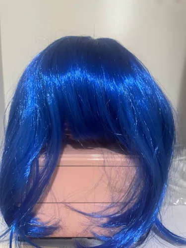 Peruca curta azul