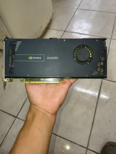 Placa de vídeo NVIDIA QUADRO 4000 (com defeito)