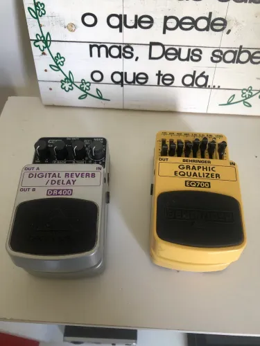 Pedais Berihnguer EQ Delay Reverb