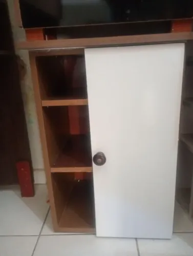 Mesinha de cabeceira