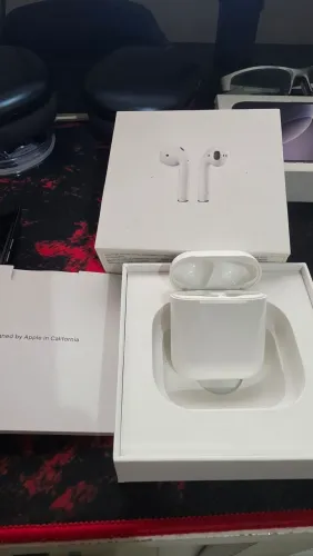 Caixa de airpods