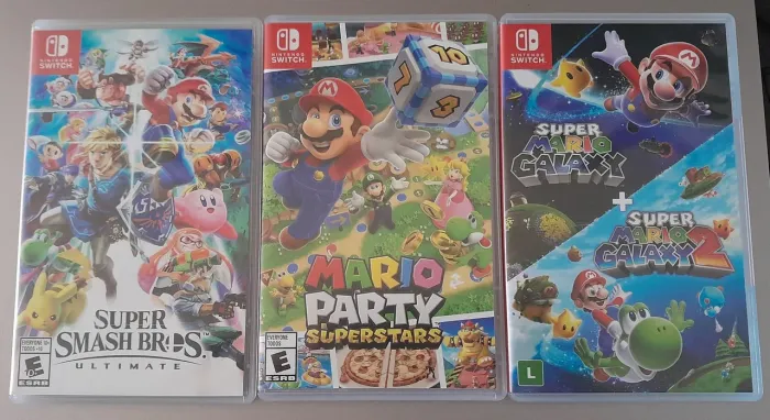 Três Jogos de Nintendo Switch (mídia física)