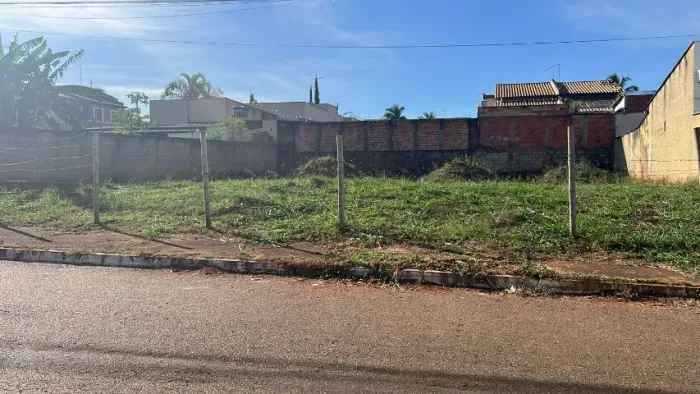 dois lotes juntos no setor jardim bela vista-Goiânia