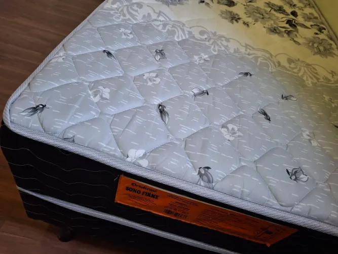 Cama box