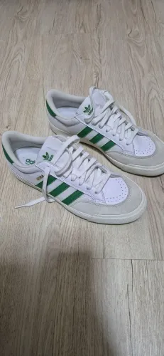 Tênis adidas Nora tamanho 41, nunca usado