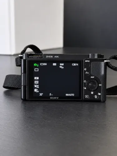 Sony ZV-E10 (somente corpo)