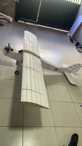 Avião de controle remoto a gasolina gigante 2,5 metros (Aeromodelo)