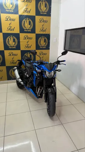 VENDE-SE GSX S 750