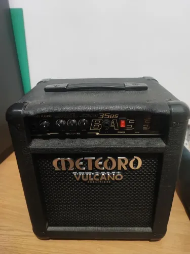Amplificador cubo contra baixo meteoro vulcano