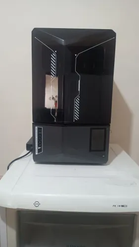 Impressora Elegoo Saturn 4 ultra pouco usada