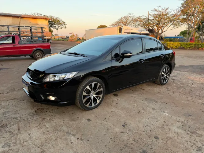 Honda Civic Sedan LXR 2.0 Flexone 16V Aut. 4P 2014