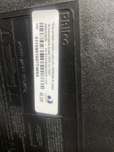 07 TVs philco 42p com defeito